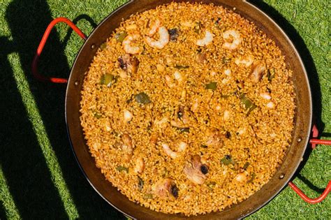 La Paella Mixta Que Va A Enamorar A Todo El Mundo