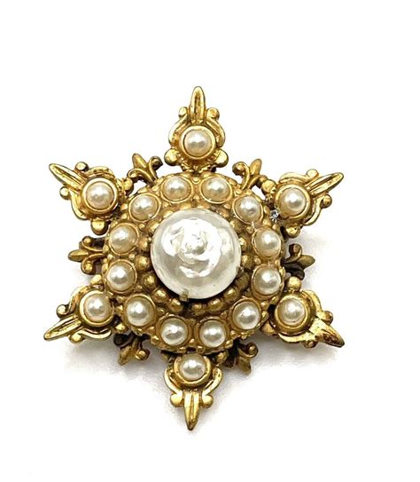 Coro Gold Fleur Del Lis Brooch 3D Atomic Pearl Starburst Pin Vintage Etsy