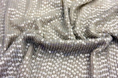 Paillettes Sur Mousseline De Soie Silk Tissus B J B And J Fabrics