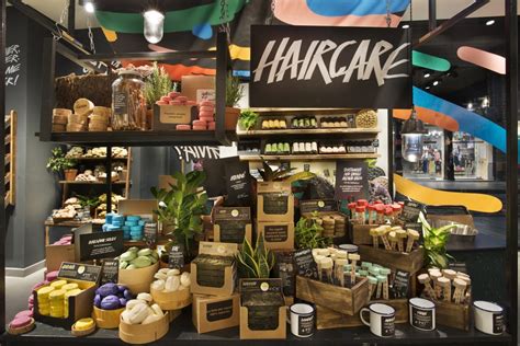 Lush Inaugura Naked Sua Primeira Loja Sem Embalagem