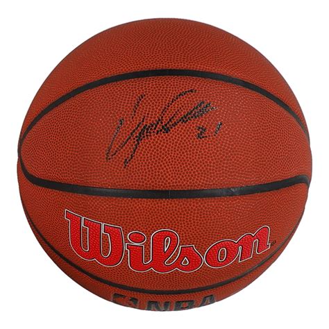 Dominique Wilkins Signed Hawks Logo Basketball Beckett Pristine Auction