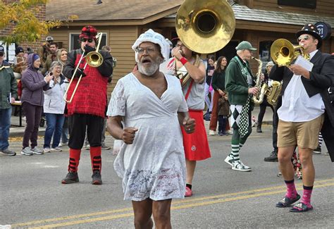 Frankfort Fall Festival Features Parade Pumpkins