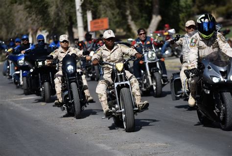 Foto Ruedan En Moto M S De Personas Por Festejos Militares Norte