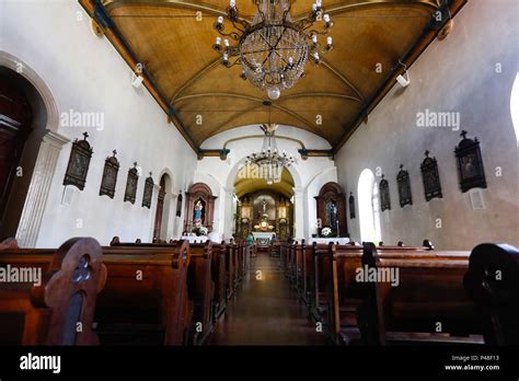 CURITIBA PR 12 09 2013 IGREJA DA ORDEM Igreja do período colonial