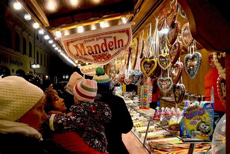 Plauener Weihnachtsmarkt steht in den Startlöchern