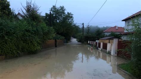 Lecsapott A Vihar Pinc Ket Gar Zsokat Alulj R Kat Rasztott El A Sok