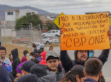 Cientos De Migrantes Piden En La Fronteriza Tijuana Que No Se Elimine