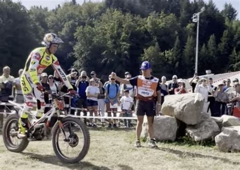 Trial Club Net Magazine Moto Trial Adam Raga Sur Les Zones De