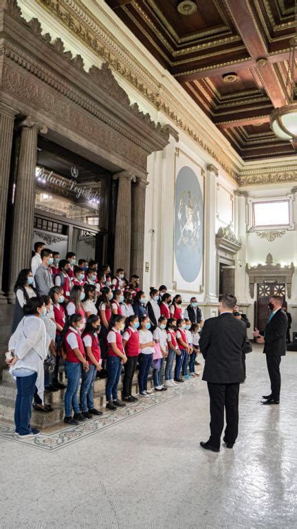 Vuelven Las Visitas Guiadas En El Palacio Legislativo