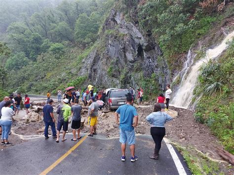 La Jornada Intensas Lluvias Provocan Inundaciones Y Deslaves En Monterrey