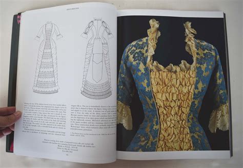 Nineteenth-Century Fashion in Detail | Lucy Johnston