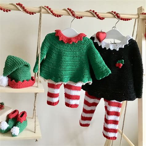 Crochet A Pair Of Elf Booties For The Holidays Plus Bonus Mitts