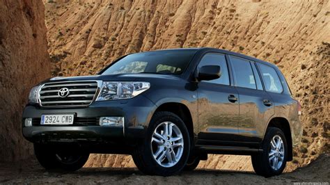 Toyota Land Cruiser 200 J20 Images Pictures Gallery