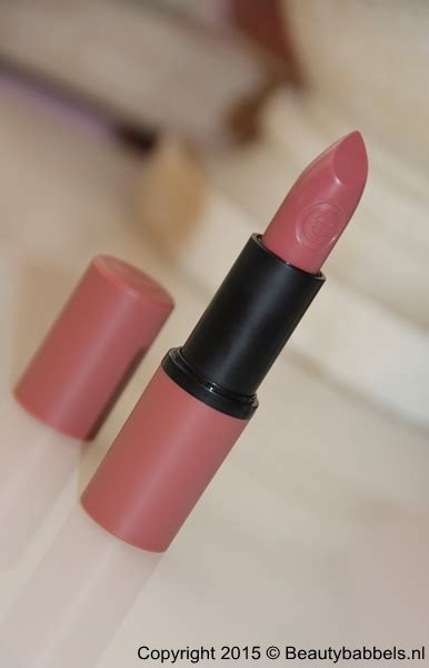 Essence Cool Nude Lipstick