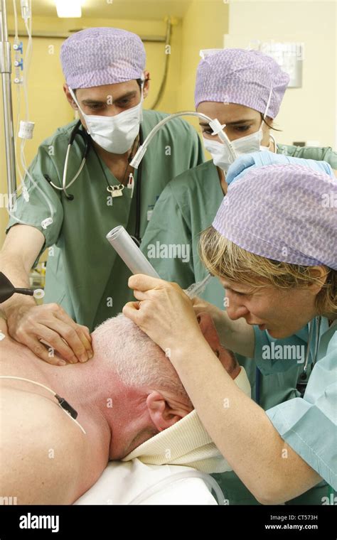 Intubation Intubation Hi Res Stock Photography And Images Alamy