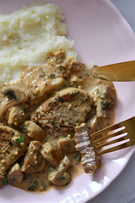 Pork Tenderloin with Mushrooms in Mustard Sauce | Klysa