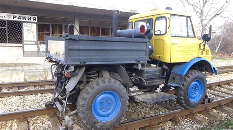 Mercedes Benz Unimog On The Rail Youtube