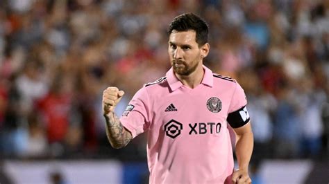 Torcedores detonam vitória de Lionel Messi no Fifa The Best 2023