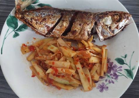 Resep Ikan Kembung Sambal Mangga oleh Dapur B'wish - Cookpad