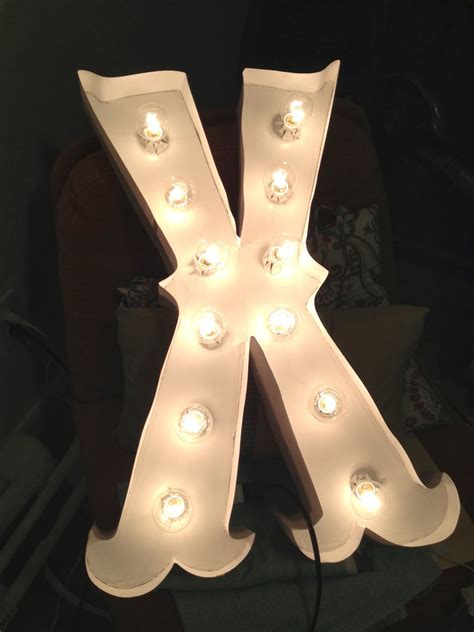 Lola, Tangled: How to Make DIY Light-Up Marquee Letters