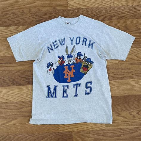 New York Mets Looney Tunes Single Stitch Tee Size Depop