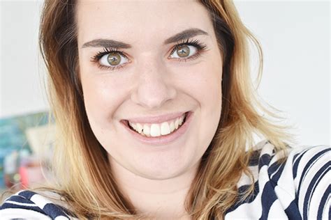 Yves Rocher Pure Light Moisturizing Nude Foundation Byaranka Nl