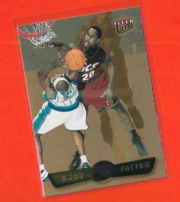 Ultra Gold Medallion Houston Rockets Basketball Card Kelvin