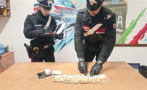 In Auto Con Due Etti Di Cocaina Giovane Arrestato Ai Lidi Telestense