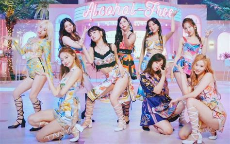 TWICE最新回归曲Alcohol Free首舞台公开 哔哩哔哩 bilibili