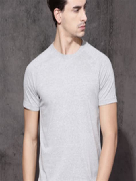 Buy Roadster Men Grey Melange Solid Round Neck T Shirt Tshirts For