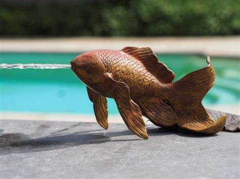 Bronzefigur Fisch Als Wasserspeier Figuren Bronze Und Metall