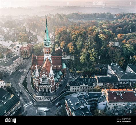 Kosciol sw jozefa Fotos und Bildmaterial in hoher Auflösung Alamy