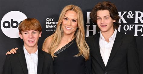 Sheryl Crow Brings Sons to Hall of Fame Induction - PureWow