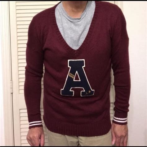 Abercrombie Fitch Women S Burgundy And Blue Jumper Depop