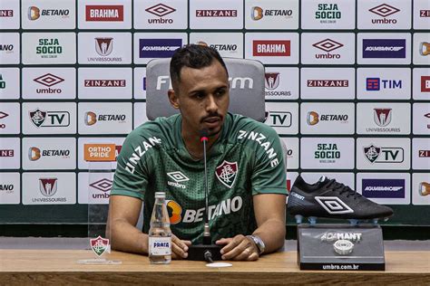 Lima revela qual é o jogador mais chato na resenha do Fluminense