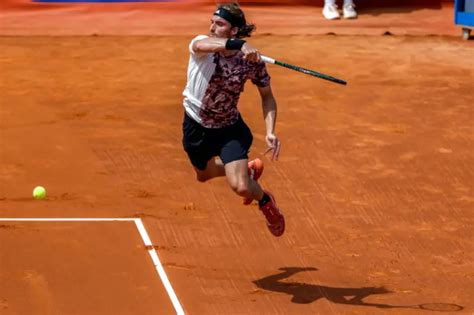 Atp Barcelona Stefanos Tsitsipas Edges Lorenzo Musetti In Three Sets