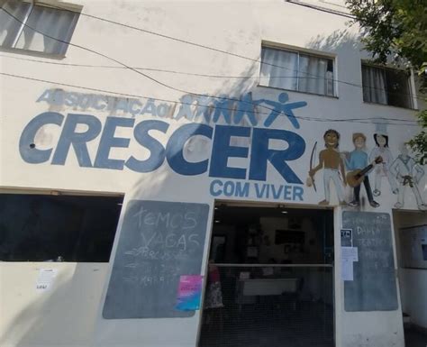 ONG Crescer Viver oferece oficina gratuita de inglês para crianças