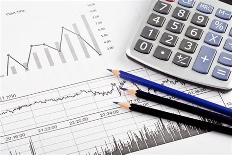 Using A Credit Card Interest Calculator - Credit Card - LAWS.com