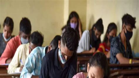 Ssc Hsc Exam दहावी बारावीच्या बोर्ड परीक्षेचं अंतिम वेळापत्रक जाहीर