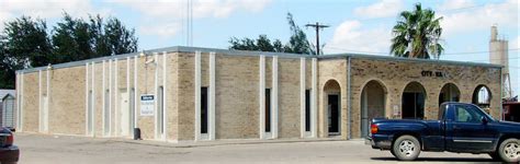 Falfurrias Texas City Hall This City Hall Is Located Betw Flickr