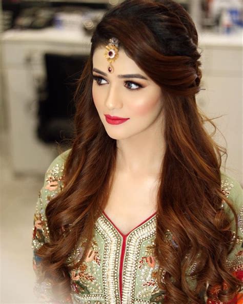 Mehndi Hairstyles Pakistani Bridal Hairstyles Lehenga Hairstyles