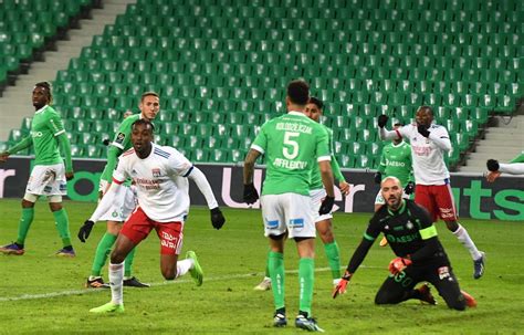 Asse Ol Vous Avez Souillé Nos Couleurs Les Supporters Stéphanois