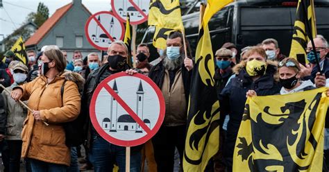 Vlaams Belang Voert Protest In Berendrecht “moskee In Polder Wordt