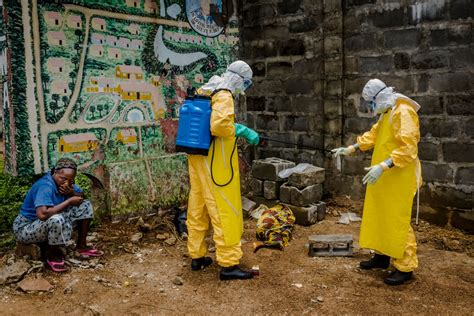 Ebola Response In Liberia Is Hampered By Infighting The New York Times