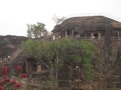 Pandav Caves, Pachmarhi, India Tourist Information