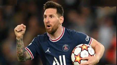 Crazy As Messi Scores A Panenka Goal To Secure Psg Youtube