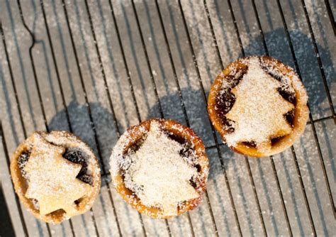 Delicious traditional Christmas mince pies - Free Stock Image