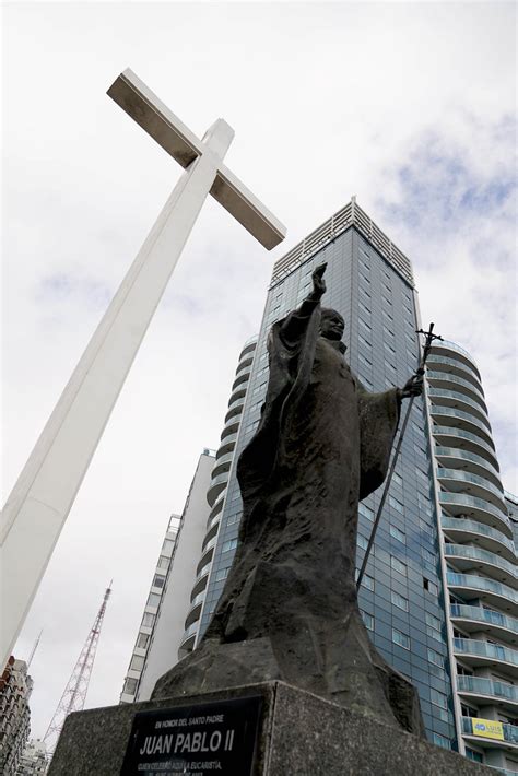 Monumento Al Papa Juan Pablo Ii Autor A Victoria Sotelo Flickr