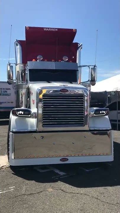 View Truck Peterbilt 367 De Davila Transport Festival Del Camionero