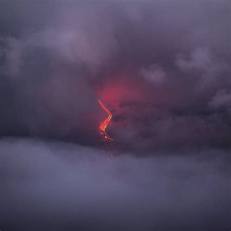 Etna Un Autostrada Di Fuoco Etna A Highway Of Fire Siciliy